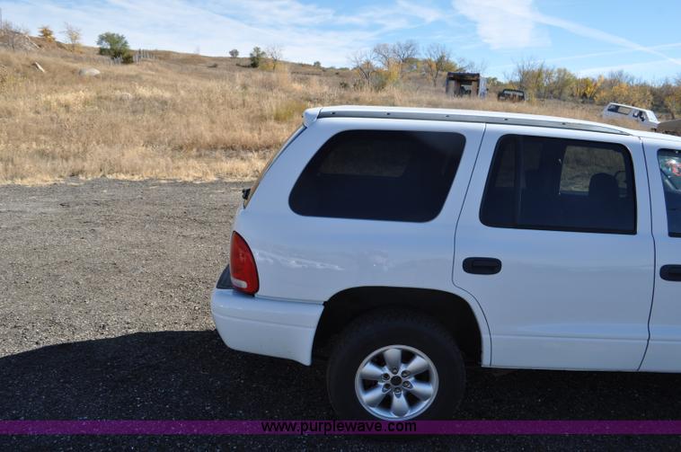 image for item F2084 2003 Dodge Durango SUV