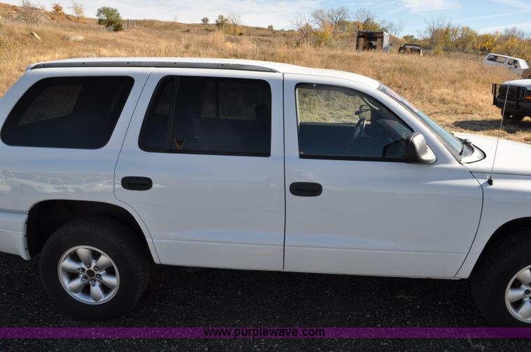 image for item F2084 2003 Dodge Durango SUV