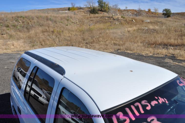 image for item F2084 2003 Dodge Durango SUV
