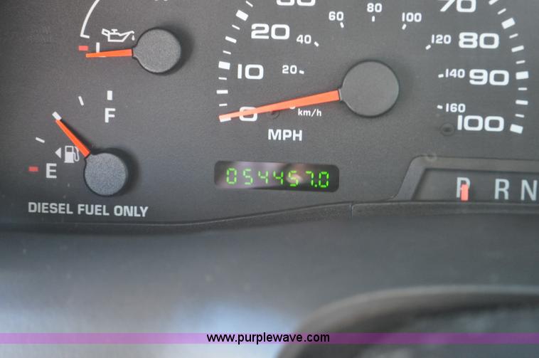 image for item F2085 2002 Ford F450 Super Duty truck cab and chassis