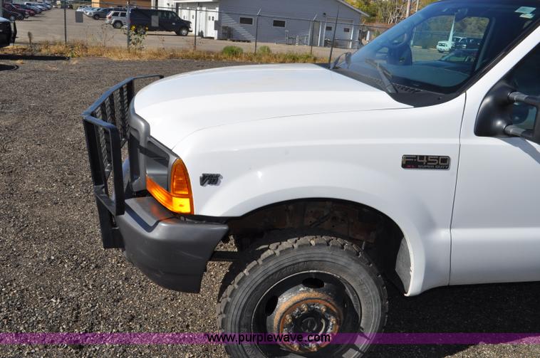 image for item F2086 2000 Ford F450 Super Duty truck cab and chassis
