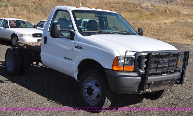 image for item F2087 1999 Ford F450 Super Duty XL truck cab and chassis