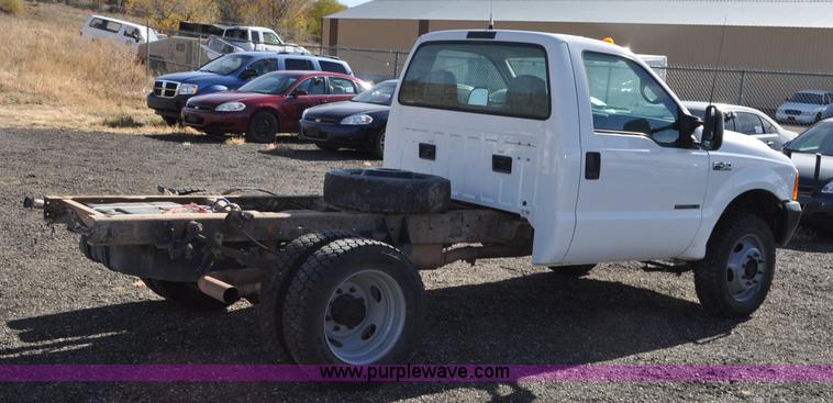 image for item F2087 1999 Ford F450 Super Duty XL truck cab and chassis
