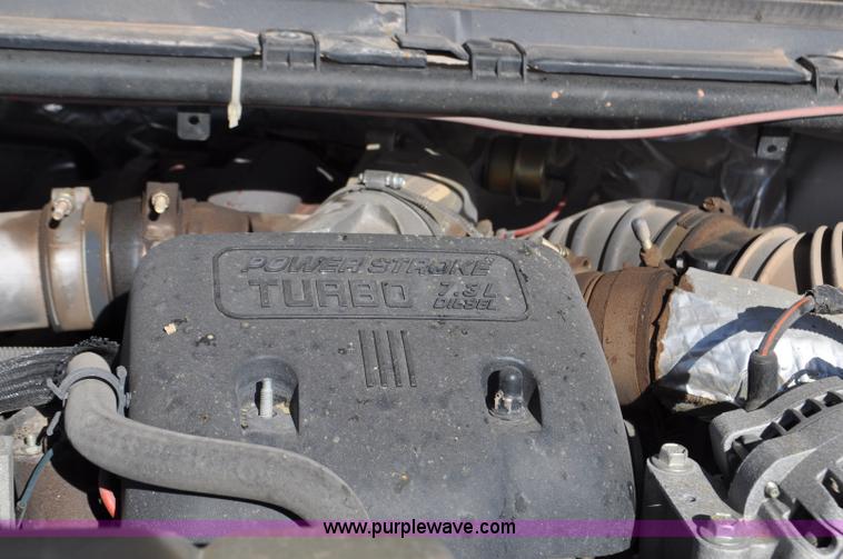 image for item F2087 1999 Ford F450 Super Duty XL truck cab and chassis