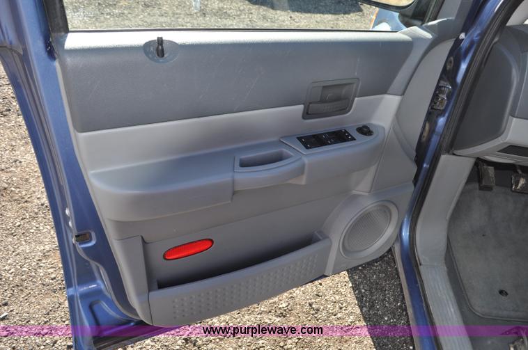 image for item F2089 2008 Dodge Durango SUV