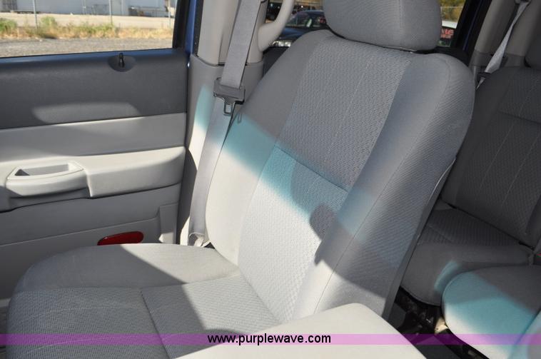 image for item F2089 2008 Dodge Durango SUV