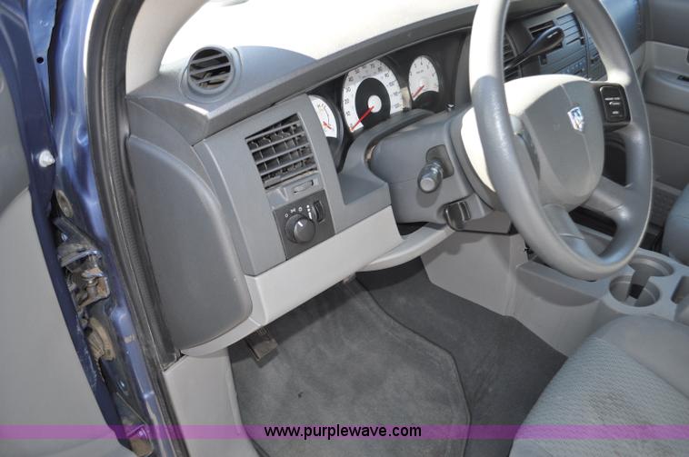 image for item F2089 2008 Dodge Durango SUV