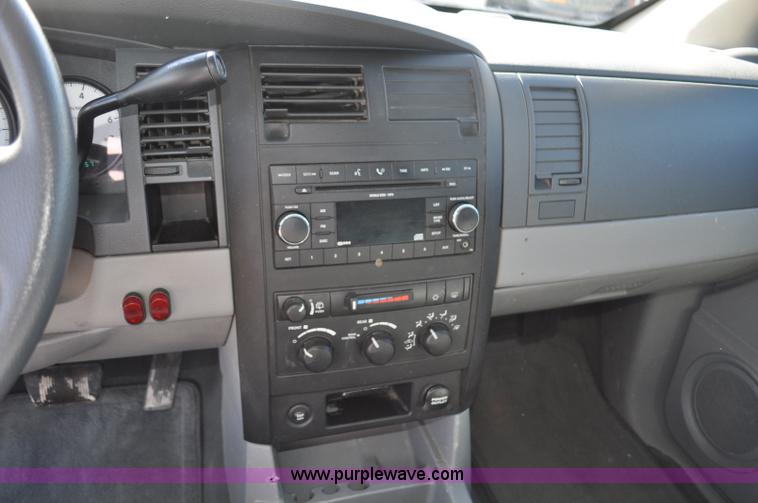 image for item F2089 2008 Dodge Durango SUV