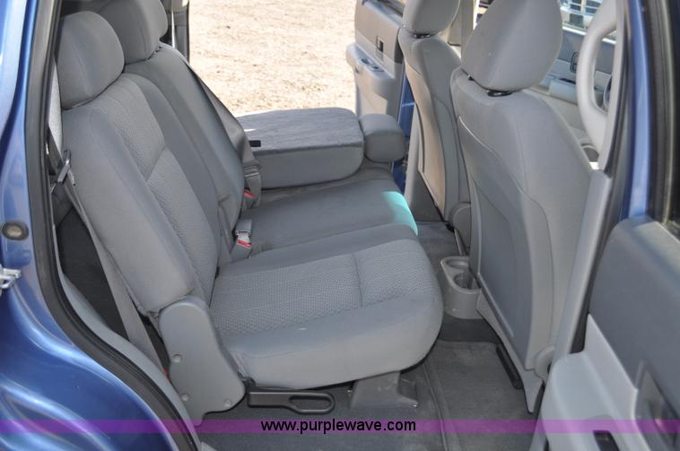 image for item F2089 2008 Dodge Durango SUV