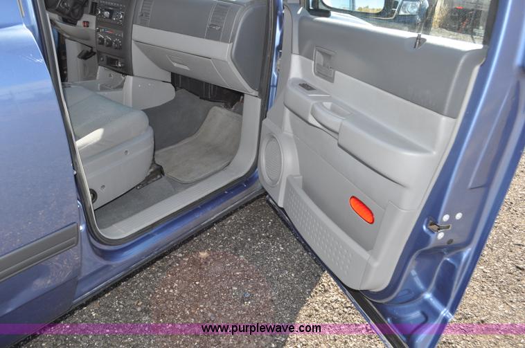 image for item F2089 2008 Dodge Durango SUV