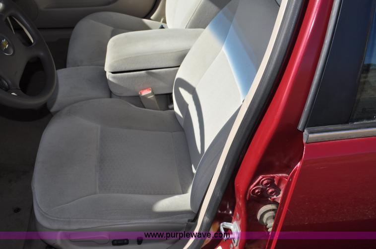 image for item F2090 2006 Chevrolet Impala