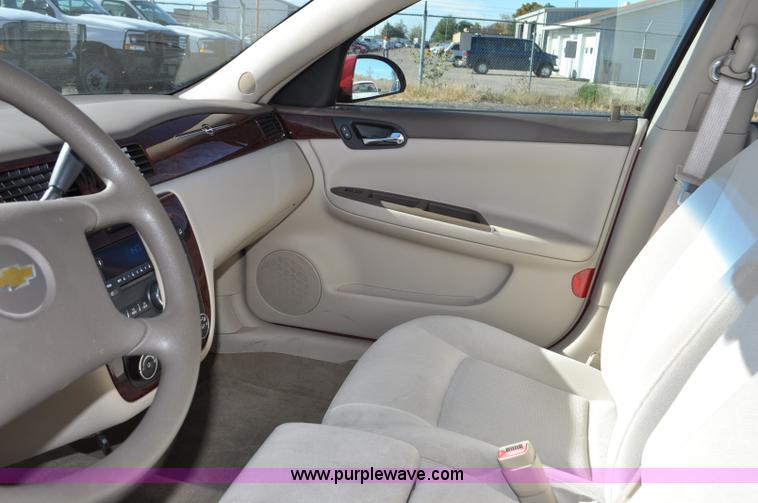 image for item F2090 2006 Chevrolet Impala