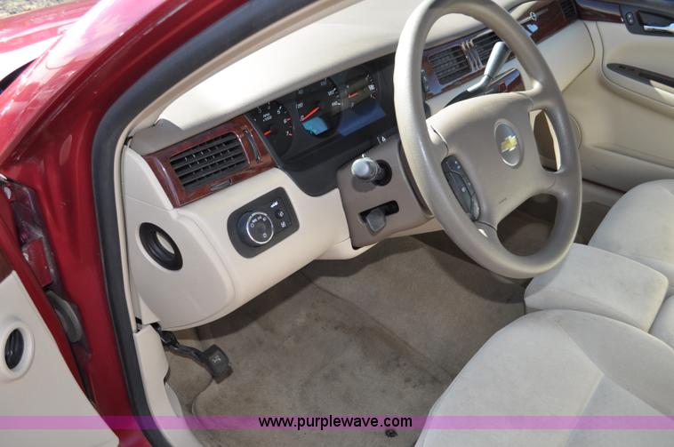 image for item F2090 2006 Chevrolet Impala