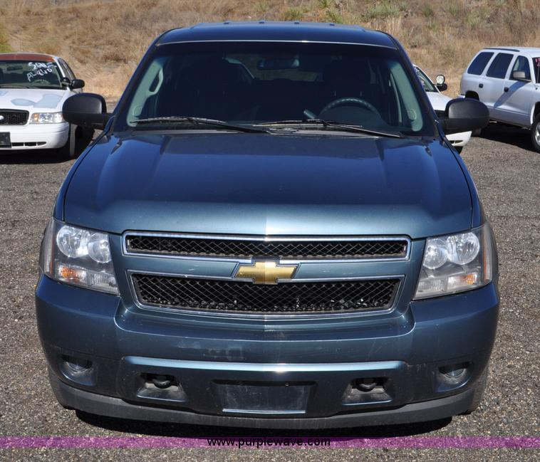 image for item F2091 2010 Chevrolet Tahoe SUV
