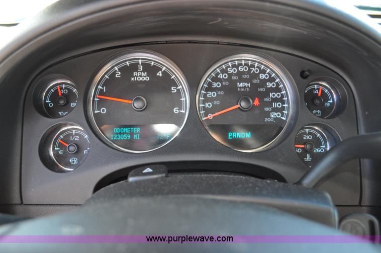 image for item F2091 2010 Chevrolet Tahoe SUV