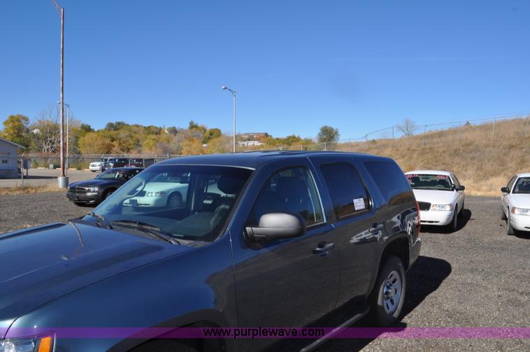 image for item F2091 2010 Chevrolet Tahoe SUV