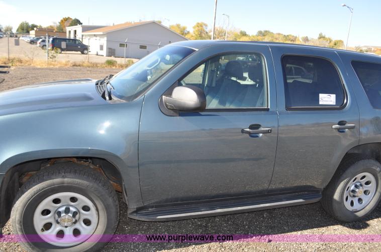 image for item F2091 2010 Chevrolet Tahoe SUV