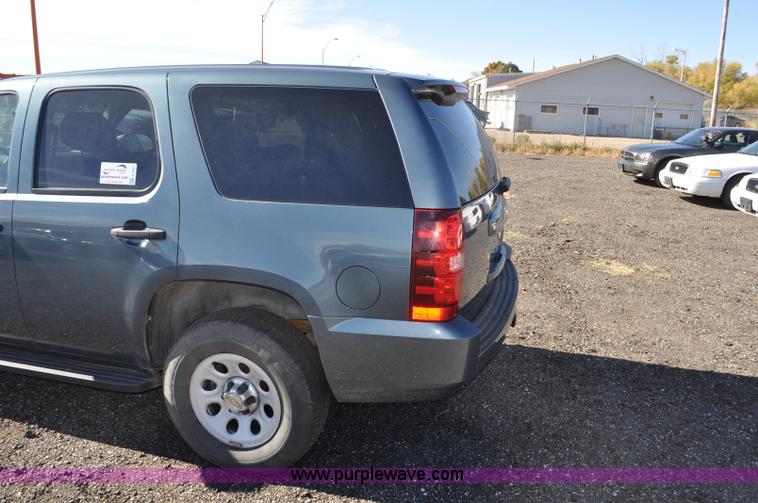 image for item F2091 2010 Chevrolet Tahoe SUV