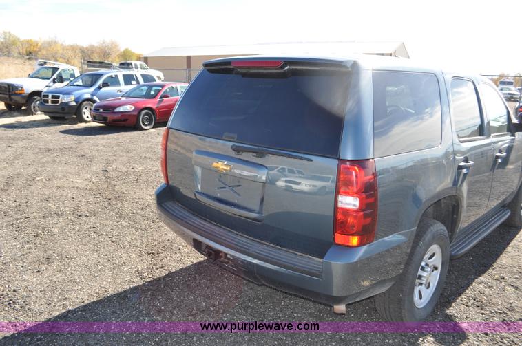 image for item F2091 2010 Chevrolet Tahoe SUV