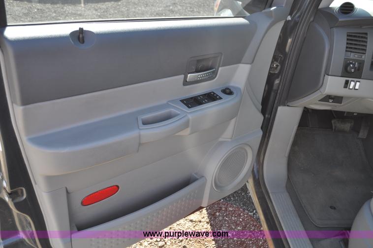 image for item F2092 2008 Dodge Durango SUV