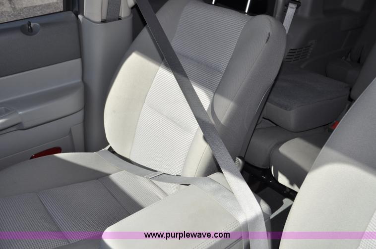 image for item F2092 2008 Dodge Durango SUV