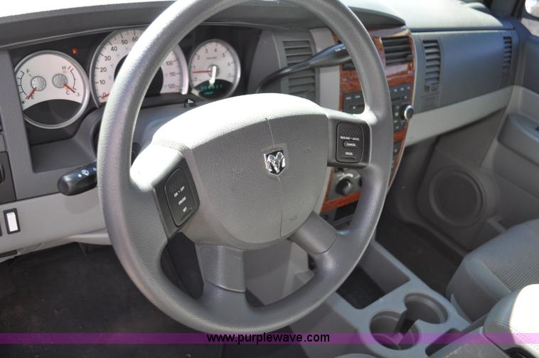 image for item F2092 2008 Dodge Durango SUV