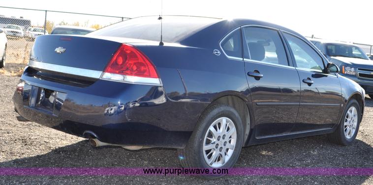 image for item F2095 2007 Chevrolet Impala Police