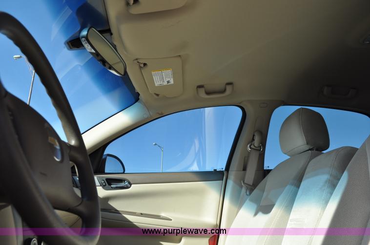 image for item F2095 2007 Chevrolet Impala Police