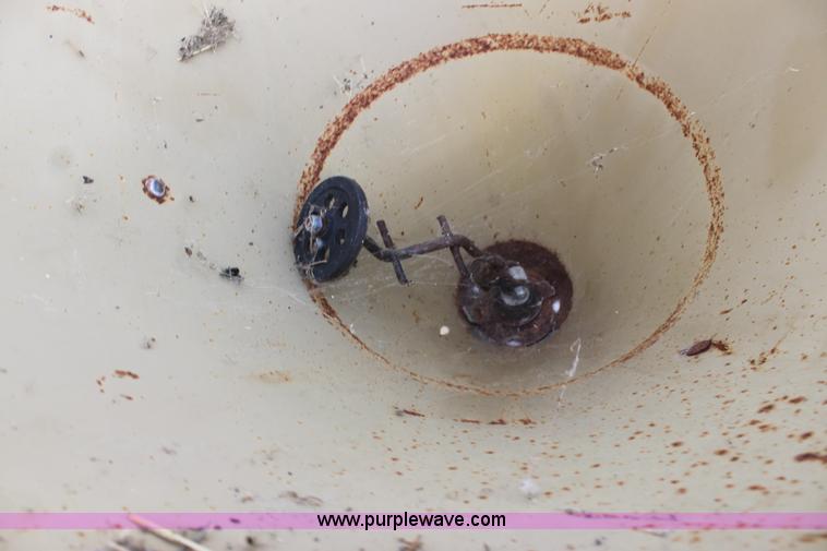 image for item F3370 Land Pride FS700 seeder