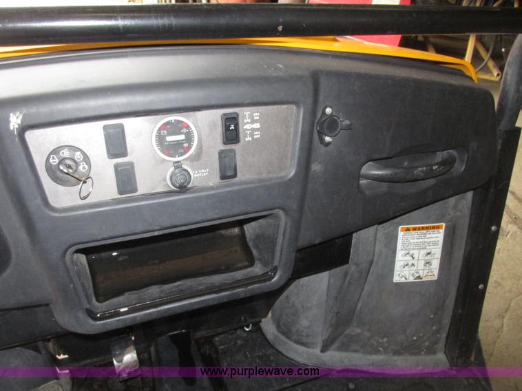 image for item G9972 2006 Cub Cadet 4X4 Trail utility vehicle