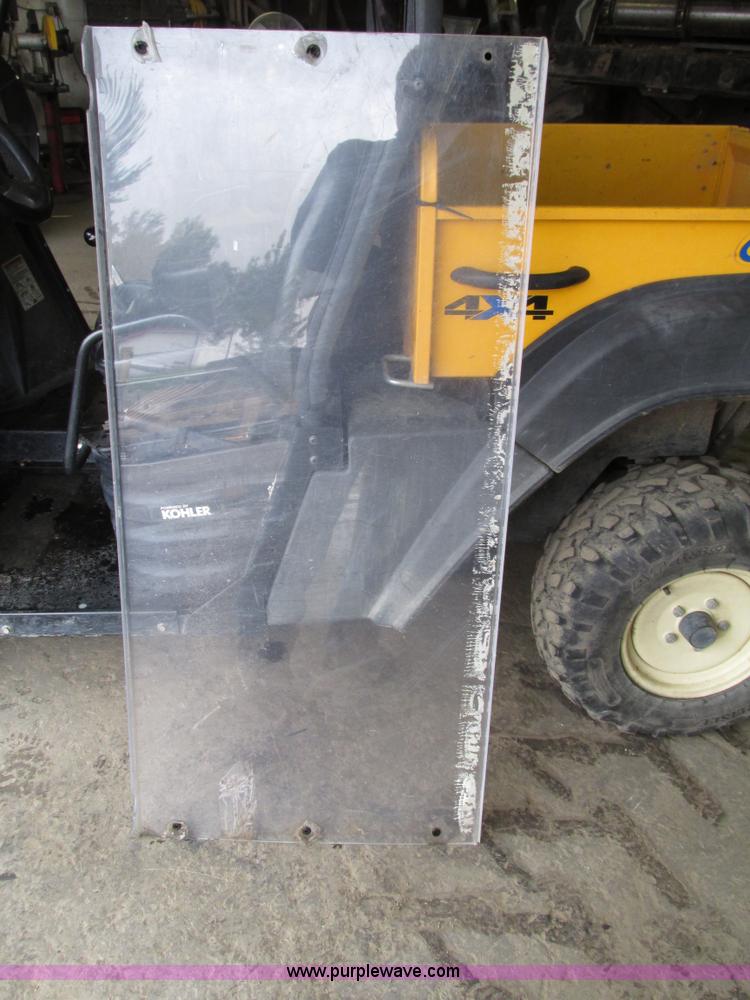 image for item G9972 2006 Cub Cadet 4X4 Trail utility vehicle