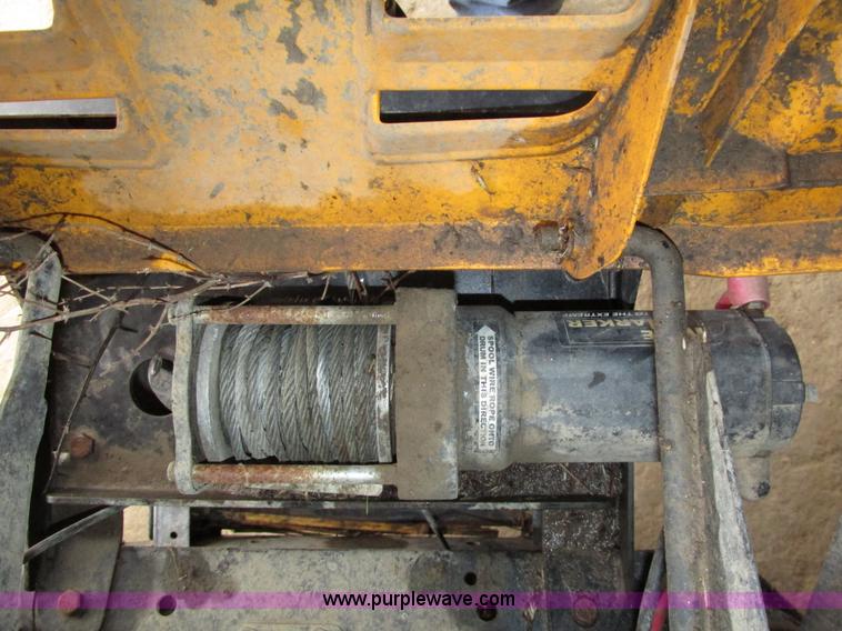 image for item G9972 2006 Cub Cadet 4X4 Trail utility vehicle