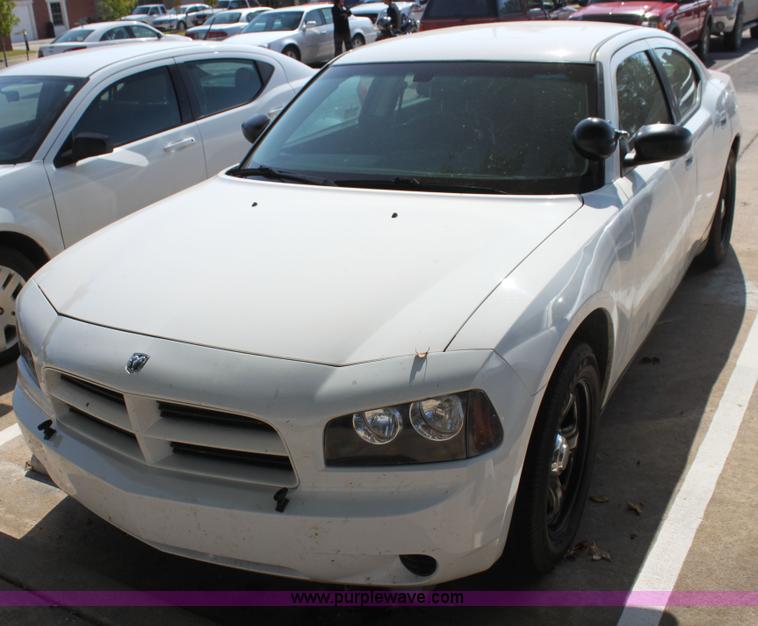 image for item H8774 2010 Dodge Charger