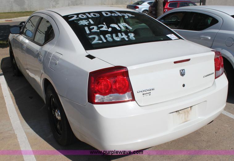 image for item H8774 2010 Dodge Charger