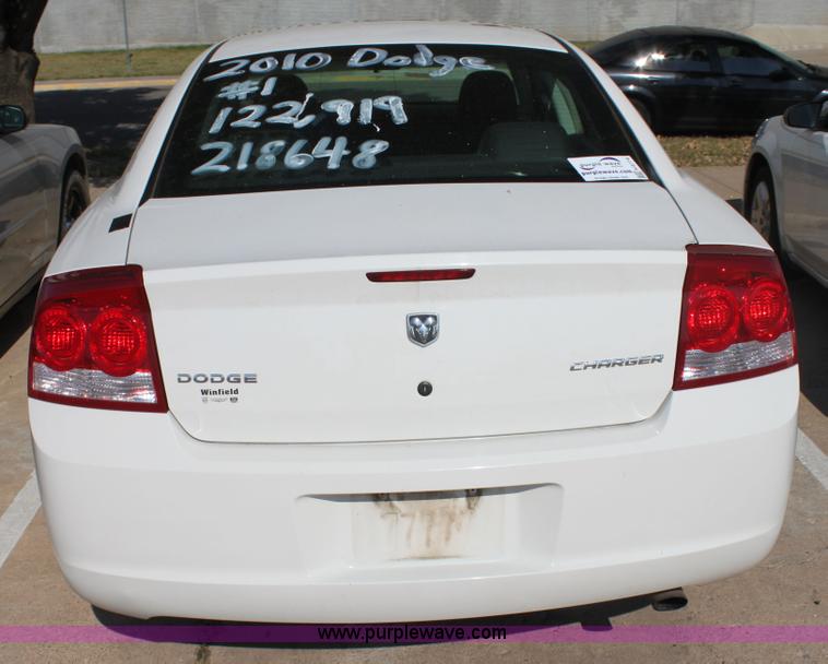 image for item H8774 2010 Dodge Charger