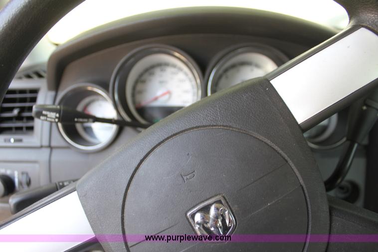 image for item H8774 2010 Dodge Charger