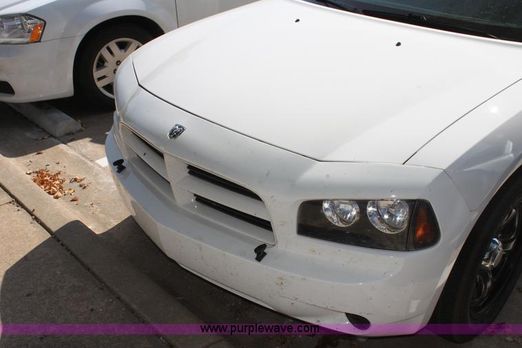 image for item H8774 2010 Dodge Charger