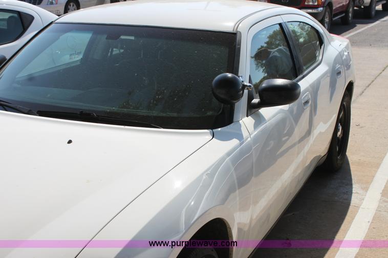 image for item H8774 2010 Dodge Charger