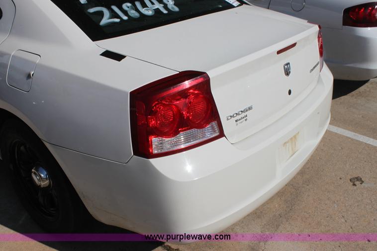 image for item H8774 2010 Dodge Charger