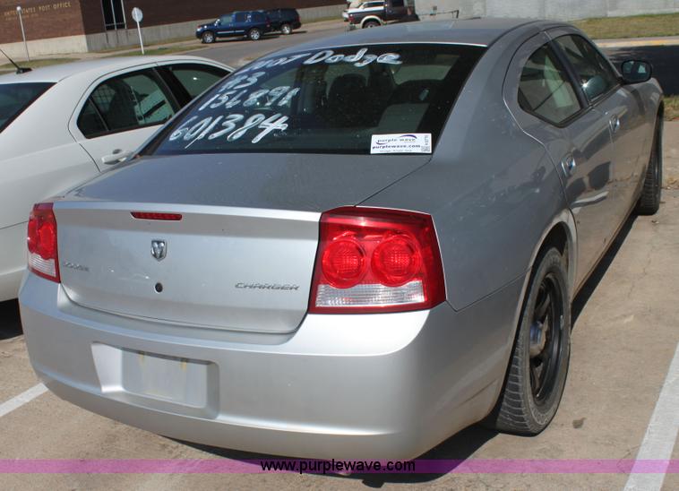 image for item H8776 2009 Dodge Charger SE