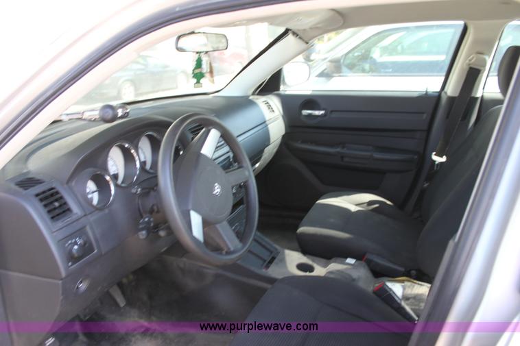 image for item H8776 2009 Dodge Charger SE