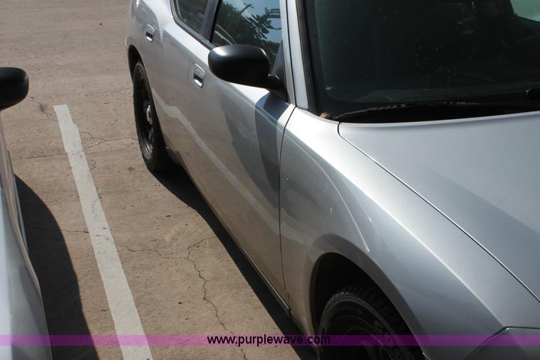 image for item H8776 2009 Dodge Charger SE