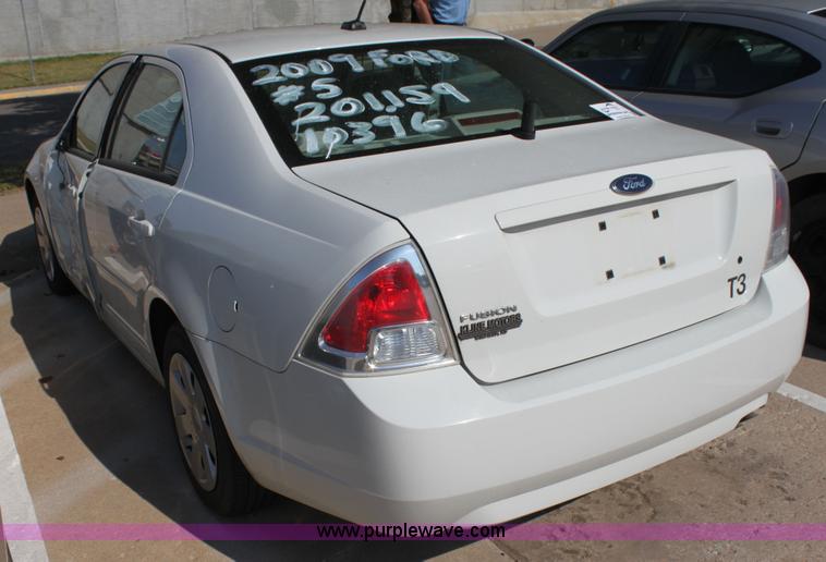 image for item H8777 2009 Ford Fusion I4 S