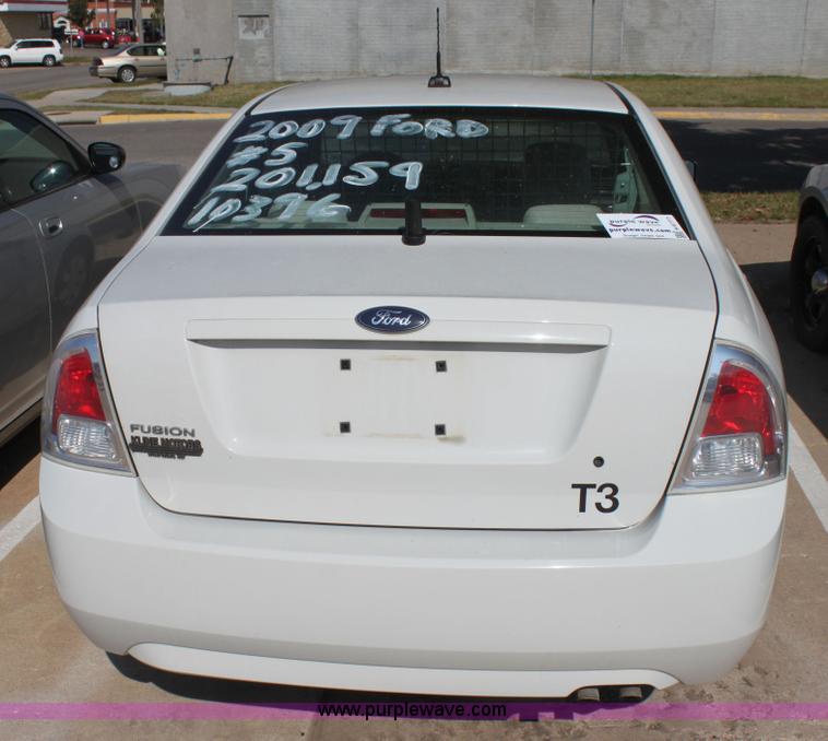 image for item H8777 2009 Ford Fusion I4 S