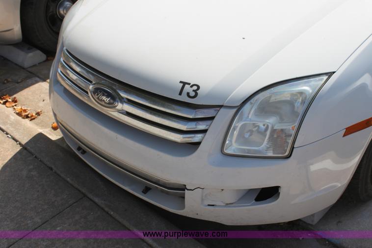 image for item H8777 2009 Ford Fusion I4 S