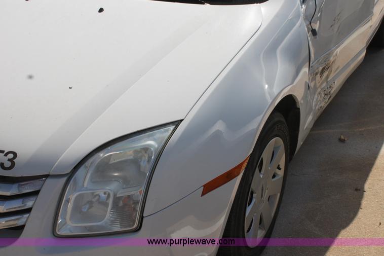 image for item H8777 2009 Ford Fusion I4 S