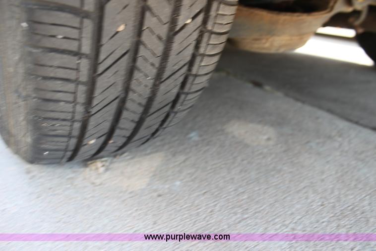 image for item H8777 2009 Ford Fusion I4 S