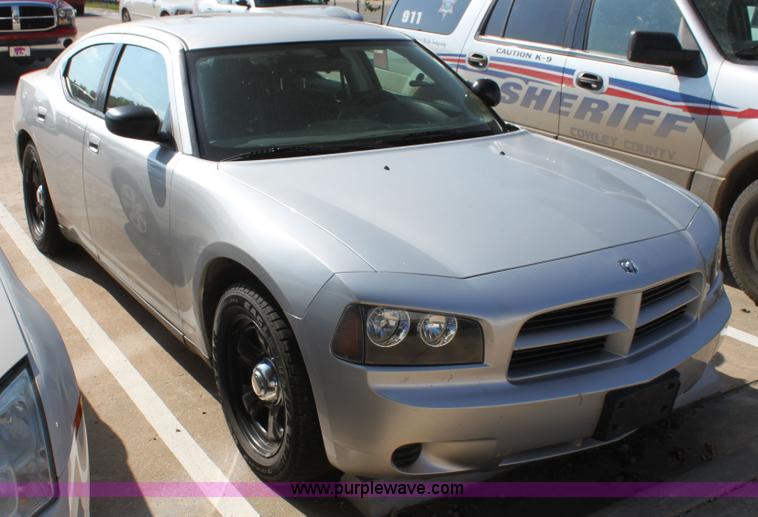 image for item H8778 2009 Dodge Charger SE