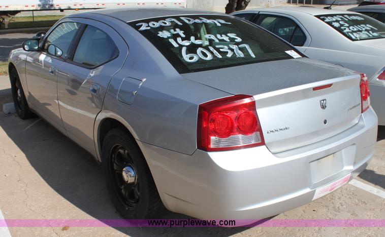 image for item H8778 2009 Dodge Charger SE