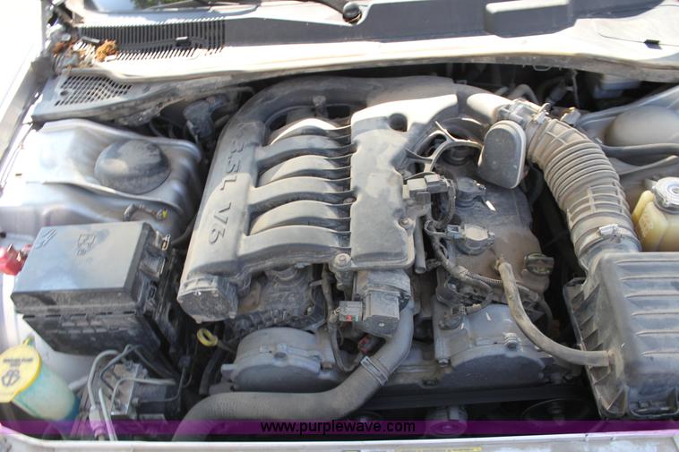 image for item H8778 2009 Dodge Charger SE